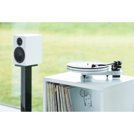 Pro-Ject RPM 1 Carbon inkl. Ortofon 2M Red Tonabnehmer