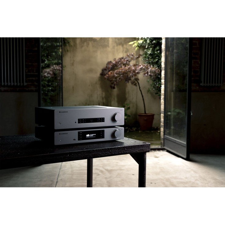 Cambridge Audio CXA81 MK II