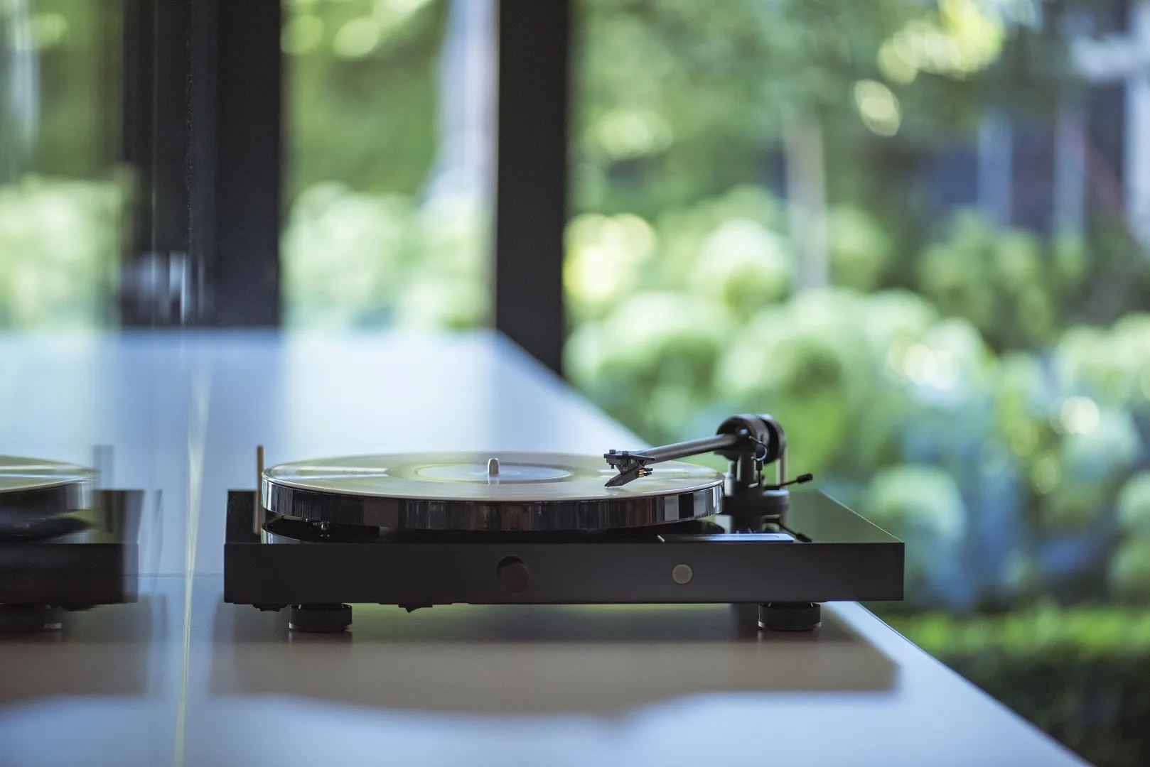 Pro-Ject Juke Box E1 inkl. Ortofon OM 5E Tonabnehmer